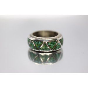 Navajo Turquoise Ring. Turquoise Chip Sterling Silver Band (654)